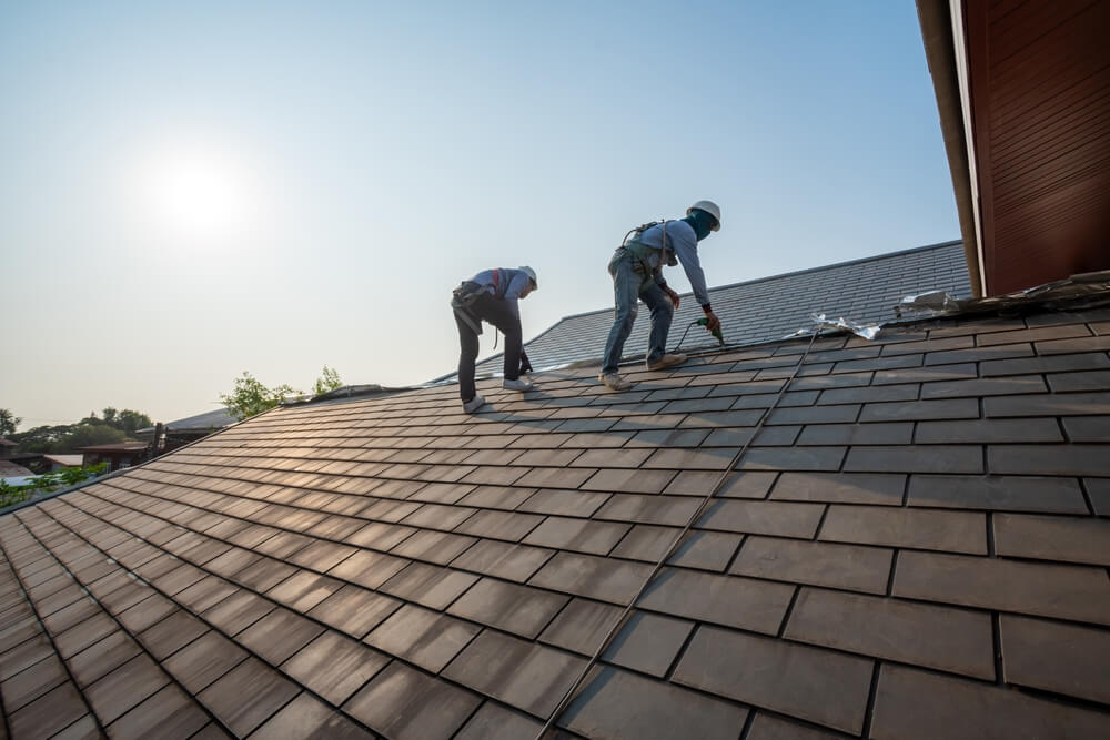 negotiate roof replacement with insurance