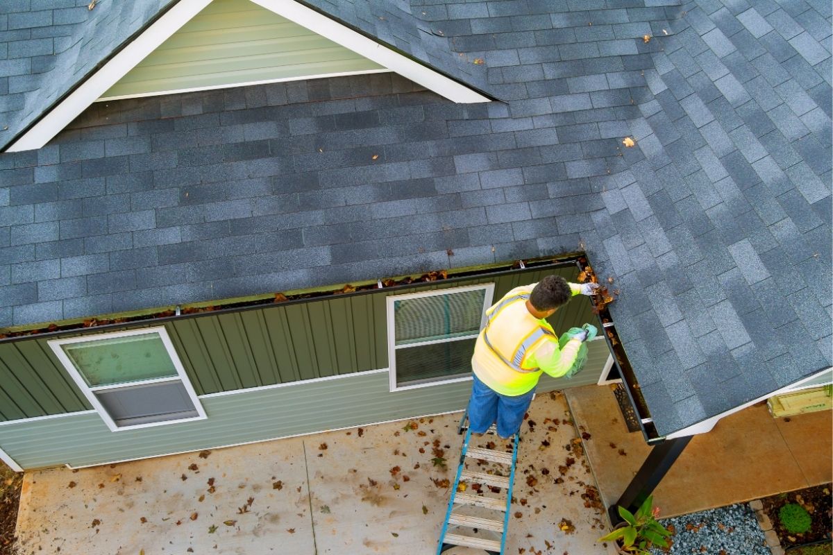 5 Dangers of Neglecting Gutter Maintenance and How to Prevent Them