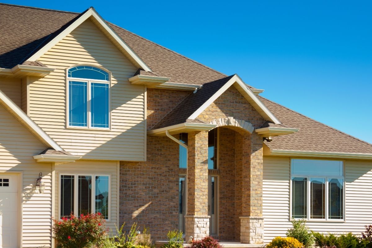 Benefits of Everlast Siding: Durability, Maintenance, & Aesthetics